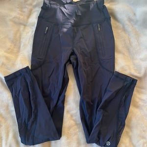 LULULEMON dark blue leggings